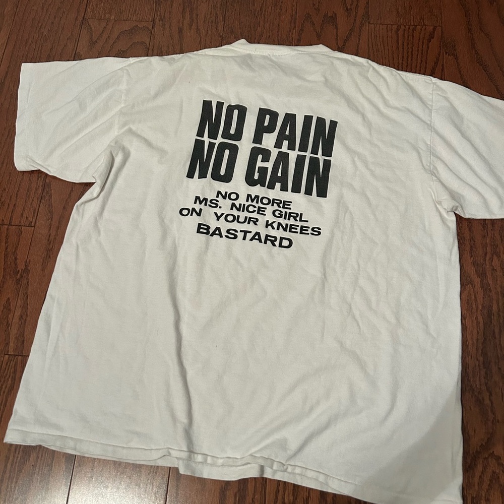 Vintage Funny Humour 90’s Graphic T Shirt